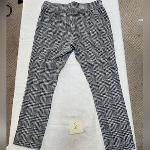 Calvin Klein - Size 16 - Plaid Business Stretch Pants
